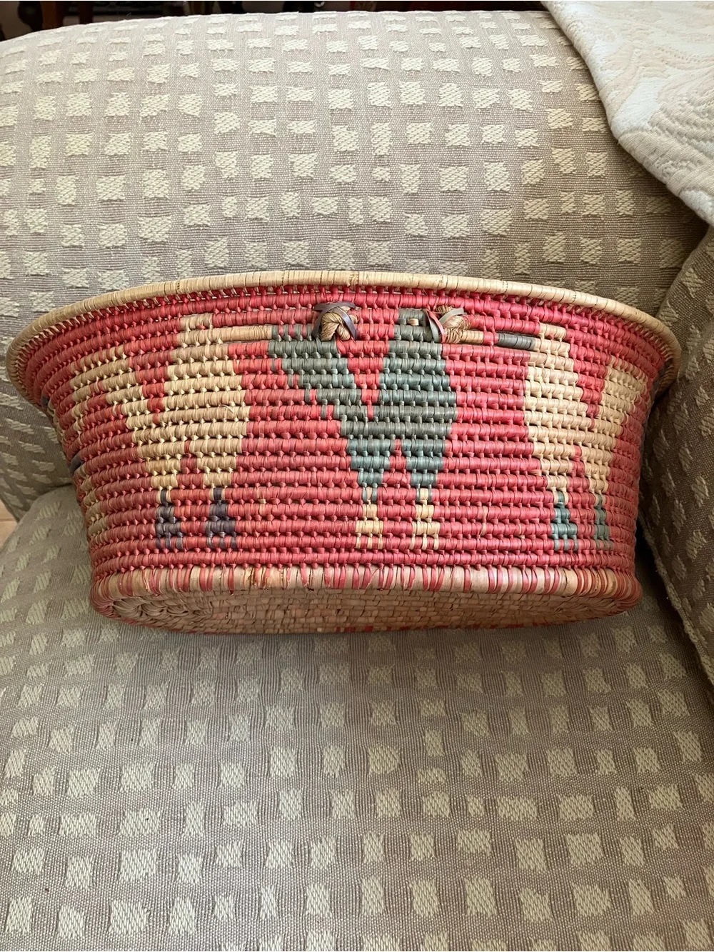 Vintage basket with Roosters Hand-crafted in Mexico traditional Toluca